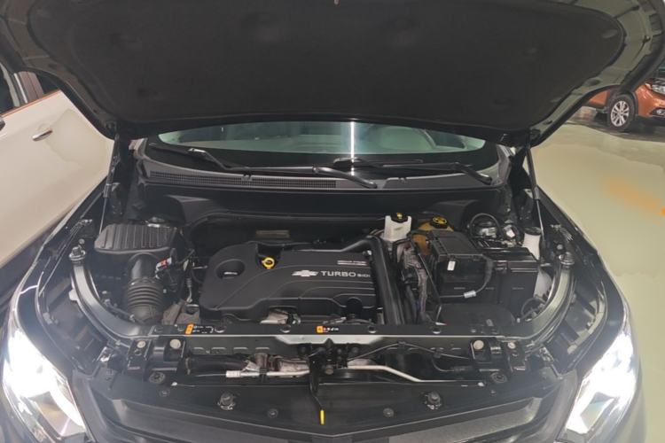Used Chevrolet Equinox 2018 535T Automatic YuJie Edition Engine Bay