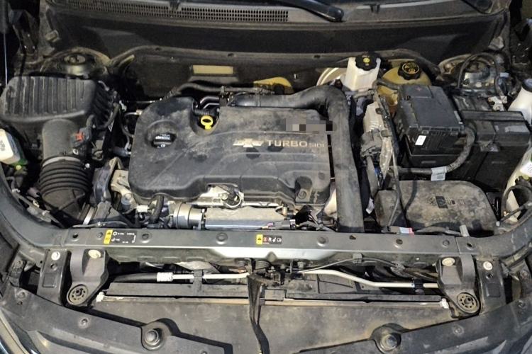 Used Chevrolet Equinox 2018 535T Automatic Chijie Edition Engine Bay