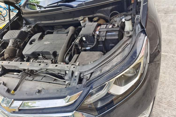 Used Chevrolet Equinox 2018 535T Automatic Chijie Edition Engine Bay Left