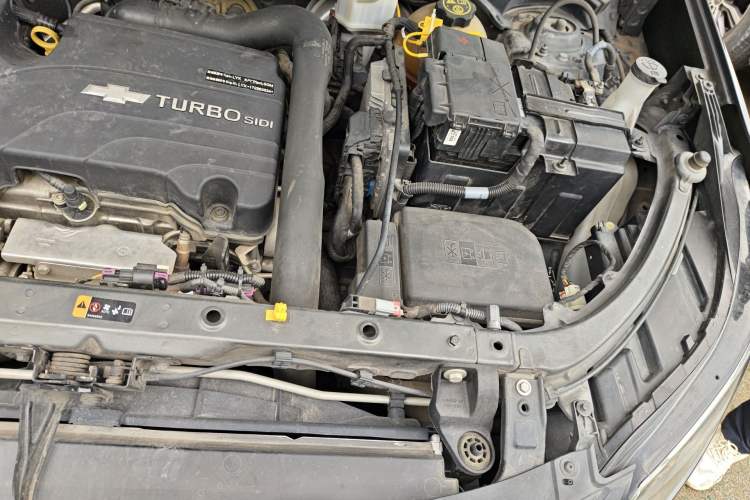 Used Chevrolet Equinox 2018 535T Automatic Chijie Edition Engine Bay Left