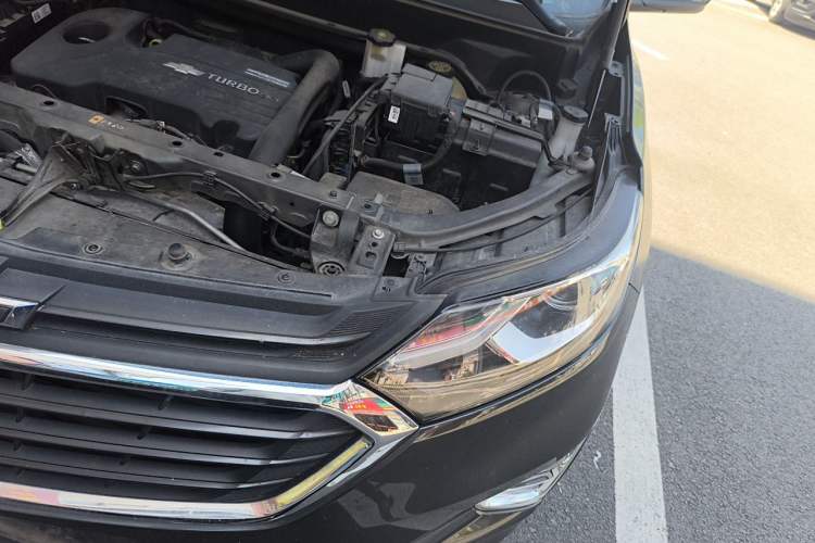 Used Chevrolet Equinox 2018 535T Automatic YuJie Edition Engine Bay Left
