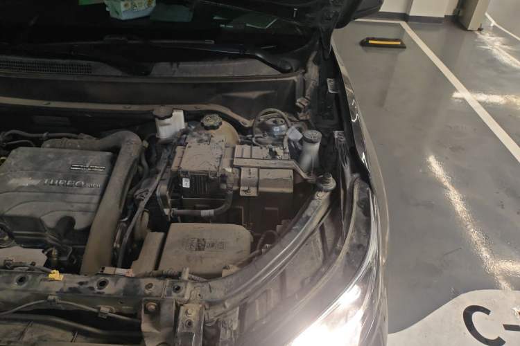 Used Chevrolet Equinox 2018 535T Automatic YuJie Edition Engine Bay Left