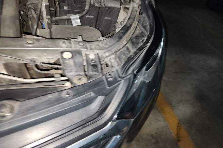 Used Chevrolet Equinox 2018 535T Automatic YuJie Edition Engine Bay Left