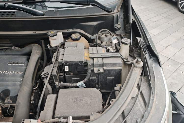 Used Chevrolet Equinox 2018 535T Automatic Chijie Edition Engine Bay Left