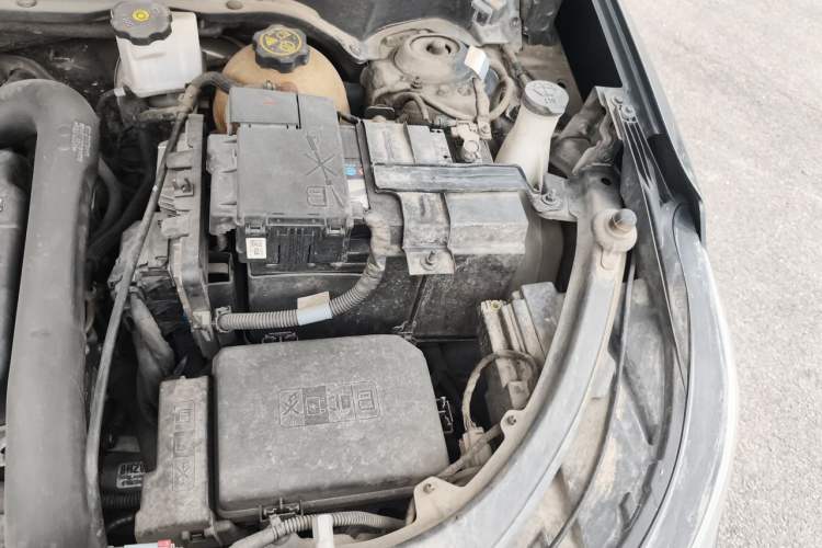 Used Chevrolet Equinox 2018 535T Automatic All-Wheel-Drive Xiejie Version Engine Bay Left