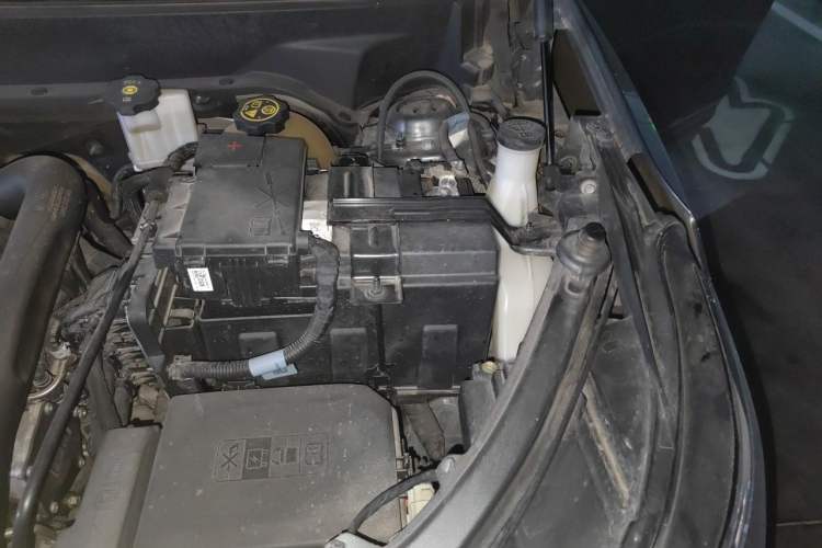 Used Chevrolet Equinox 2018 535T Automatic YuJie Edition Engine Bay Left