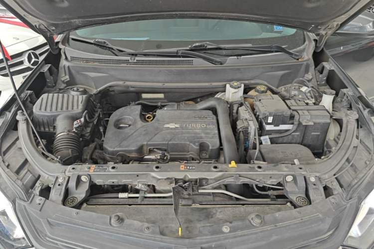 Used Chevrolet Equinox 2018 535T Automatic YuJie Edition Engine Bay