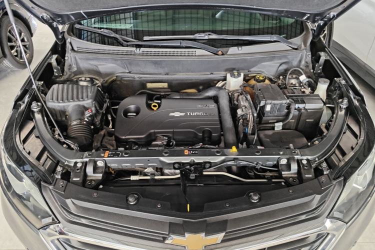 Used Chevrolet Equinox 2018 535T Automatic YuJie Edition Engine Bay