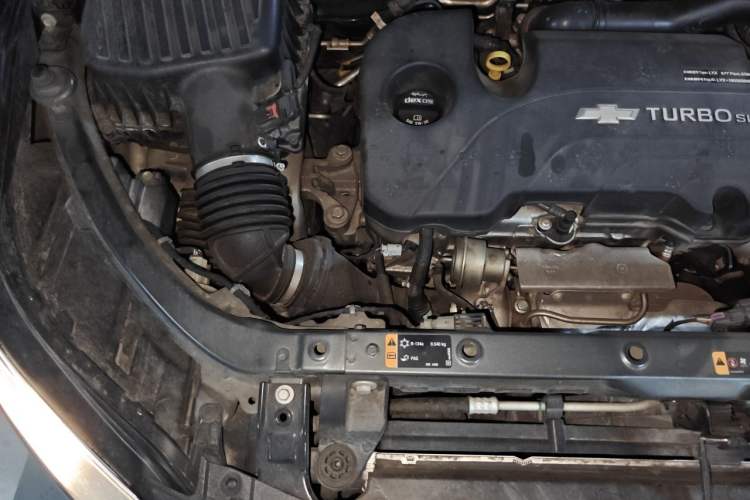 Used Chevrolet Equinox 2018 535T Automatic YuJie Edition Engine Bay Right