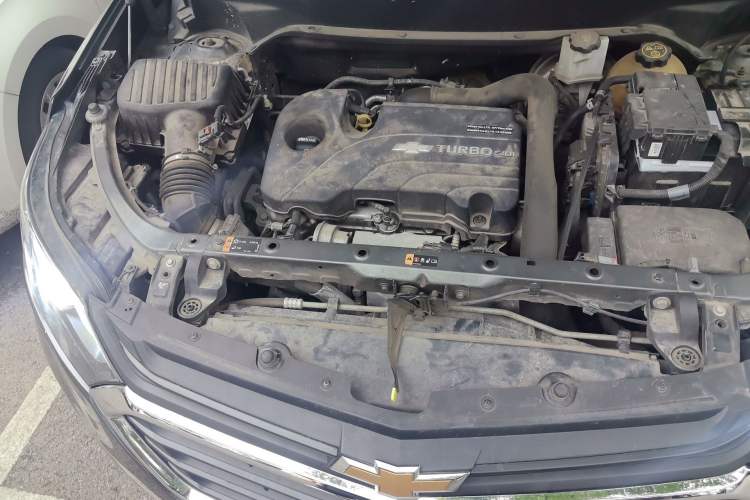 Used Chevrolet Equinox 2018 535T Automatic YuJie Edition Engine Bay Right