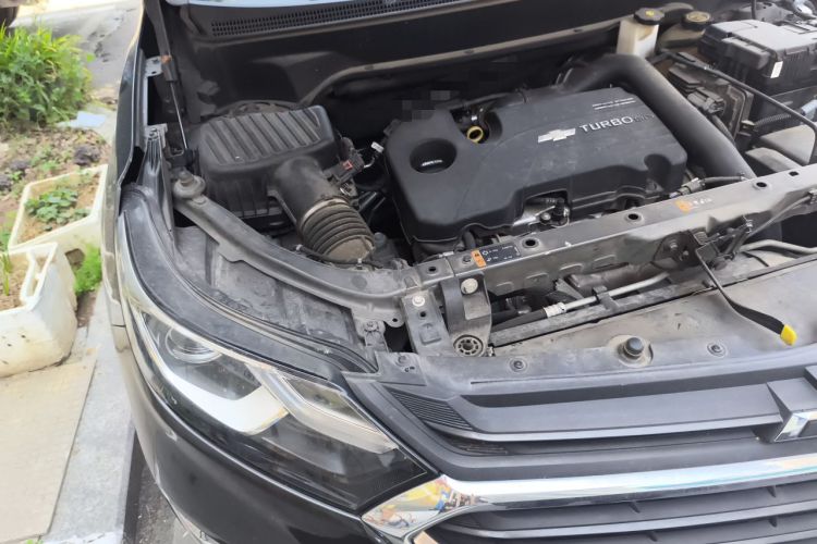 Used Chevrolet Equinox 2018 535T Automatic YuJie Edition Engine Bay Right