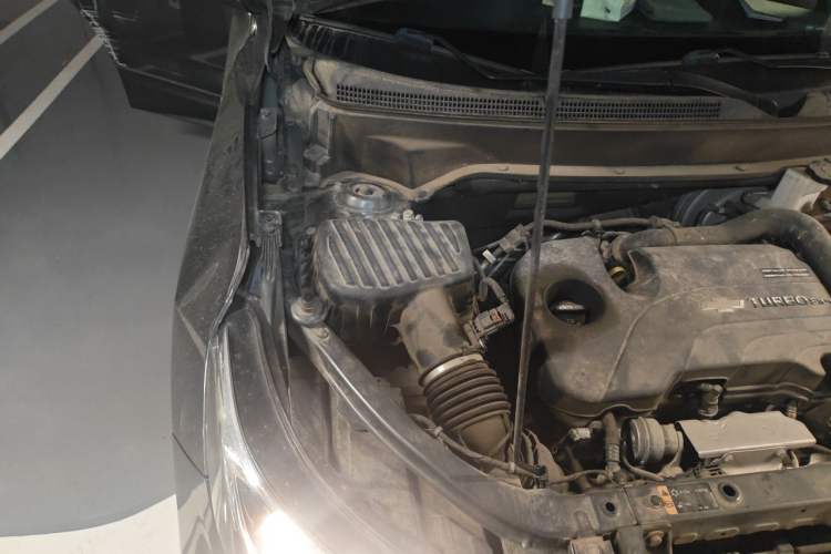 Used Chevrolet Equinox 2018 535T Automatic YuJie Edition Engine Bay Right