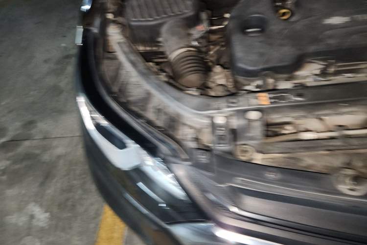 Used Chevrolet Equinox 2018 535T Automatic YuJie Edition Engine Bay Right