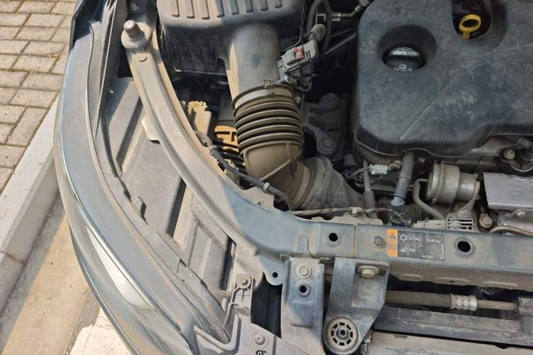 Used Chevrolet Equinox 2018 535T Automatic YuJie Edition Engine Bay Right