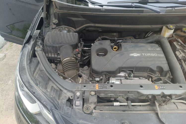 Used Chevrolet Equinox 2018 535T Automatic Lingjie Edition Engine Bay Right