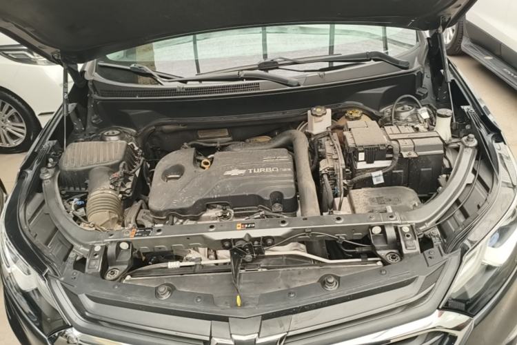 Used Chevrolet Equinox 2018 535T Automatic Chijie Edition Engine Bay