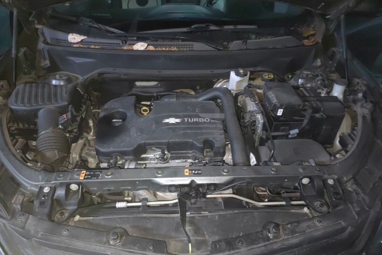 Used Chevrolet Equinox 2018 535T Automatic YuJie Edition Engine Bay