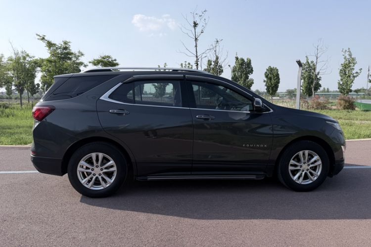 Used Chevrolet Equinox 2018 535T Automatic YuJie Edition Exterior 10