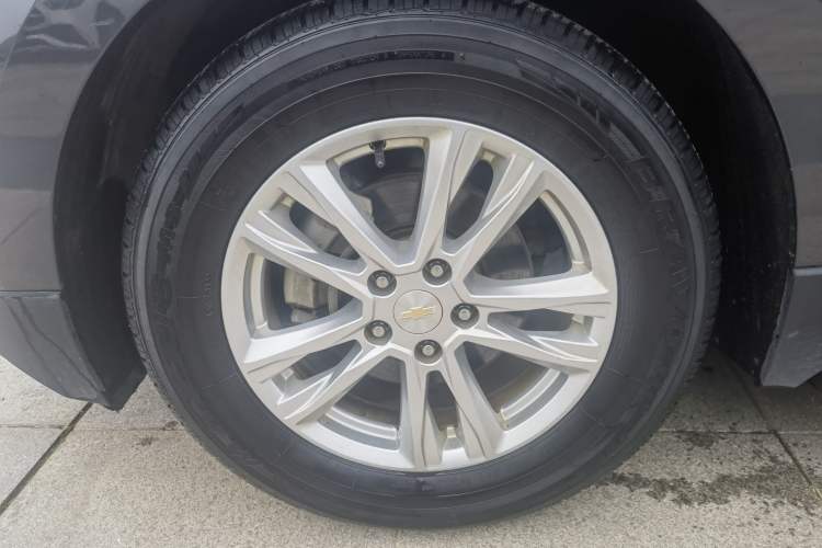 Used Chevrolet Equinox 2018 535T Automatic YuJie Edition Exterior 3