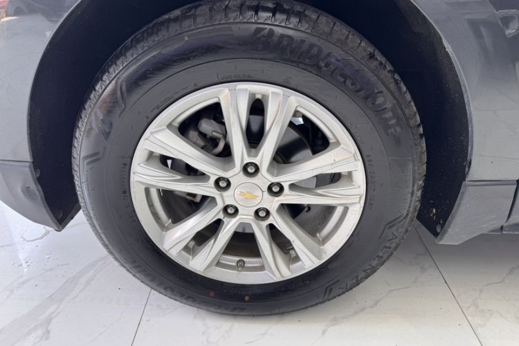 Used Chevrolet Equinox 2018 535T Automatic YuJie Edition Exterior 3