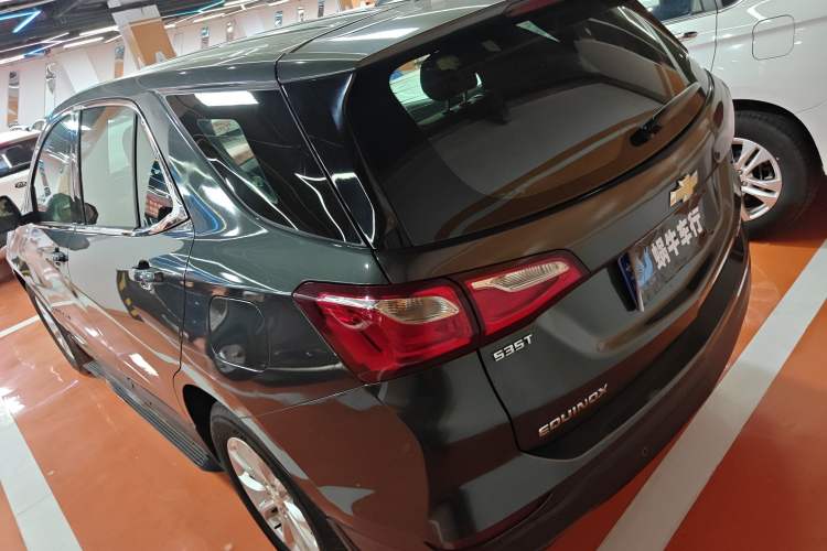 Used Chevrolet Equinox 2018 535T Automatic Lingjie Edition Exterior 5