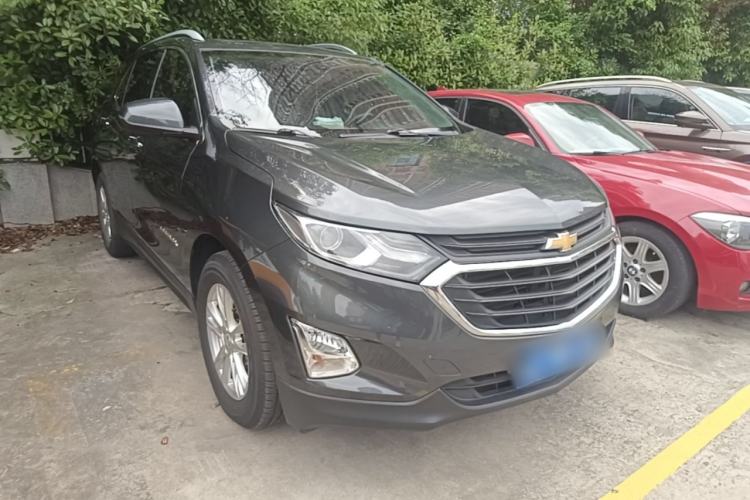Used Chevrolet Equinox 2018 535T Automatic YuJie Edition Front Right 45 Deg