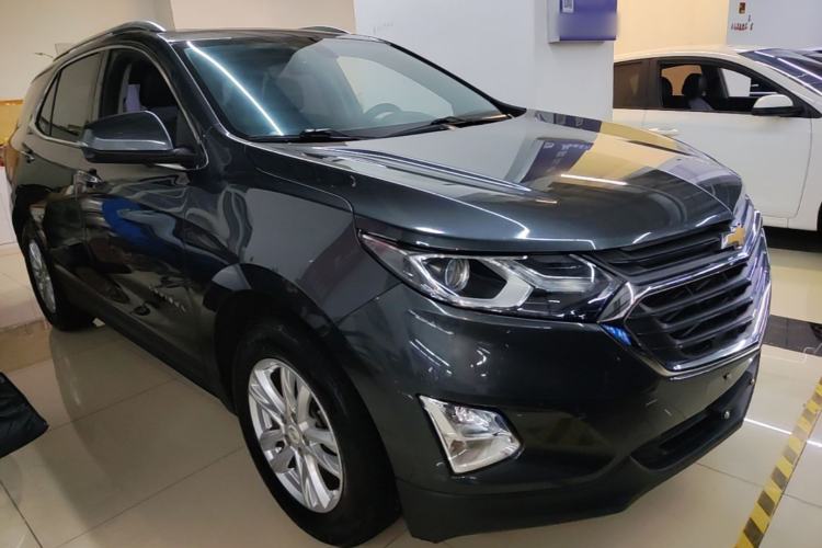 Used Chevrolet Equinox 2018 535T Automatic YuJie Edition Front Right 45 Deg