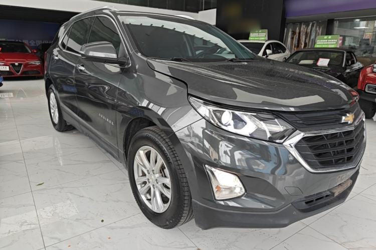 Used Chevrolet Equinox 2018 535T Automatic YuJie Edition Front Right 45 Deg