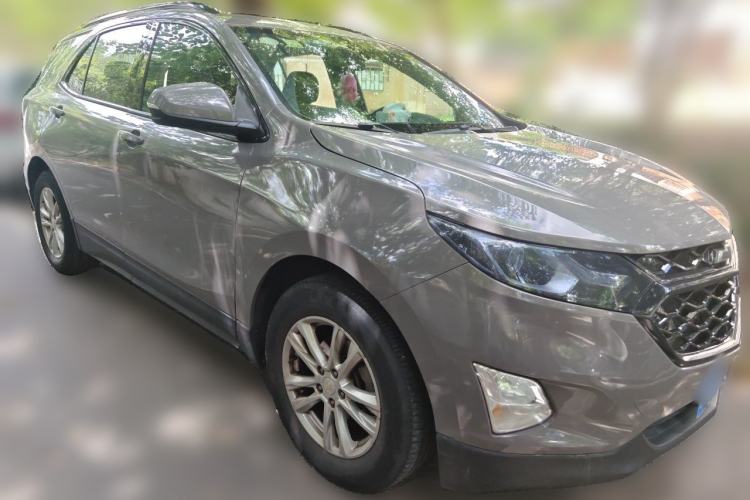 Used Chevrolet Equinox 2018 535T Automatic YuJie Edition Front Right 45 Deg