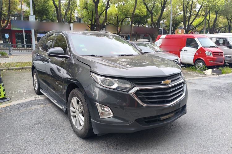 Used Chevrolet Equinox 2018 535T Automatic YuJie Edition Front Right 45 Deg
