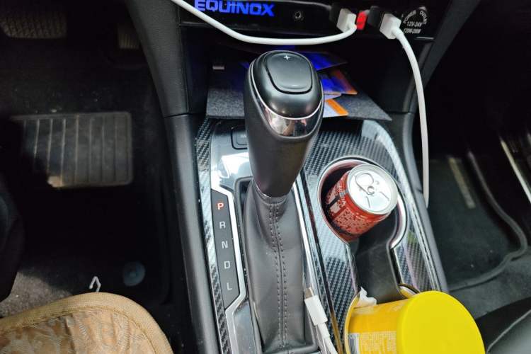 Used Chevrolet Equinox 2018 550T Automatic All-Wheel-Drive Explorer Edition Gear Lever