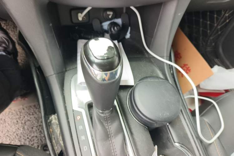 Used Chevrolet Equinox 2018 535T Automatic YuJie Edition Gear Lever