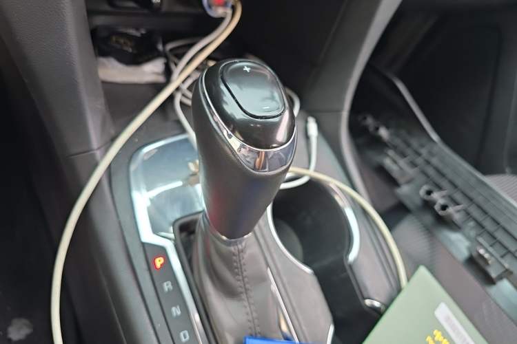 Used Chevrolet Equinox 2018 535T Automatic Chijie Edition Gear Lever