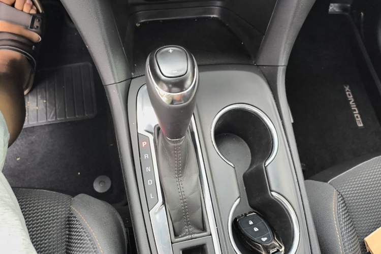 Used Chevrolet Equinox 2018 535T Automatic Chijie Edition Gear Lever