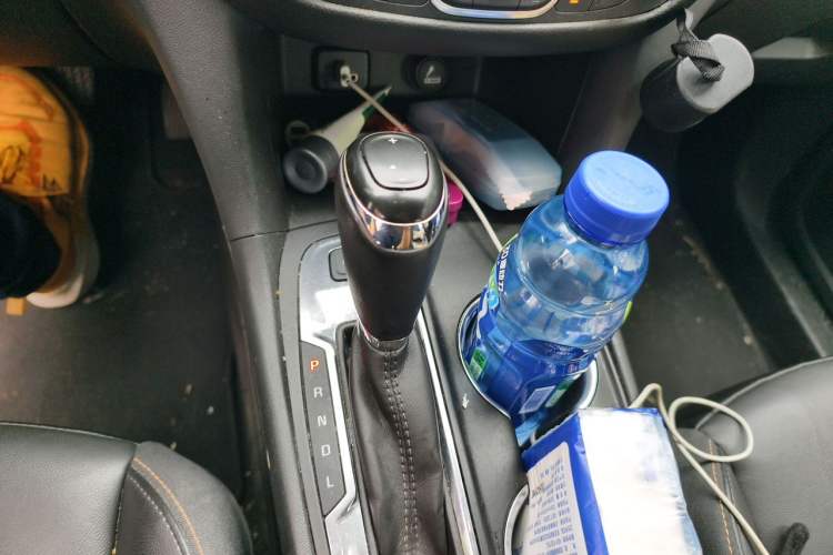 Used Chevrolet Equinox 2018 550T Automatic All-Wheel-Drive Explorer Edition Gear Lever