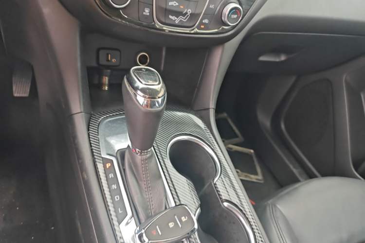 Used Chevrolet Equinox 2018 535T Automatic Chijie Edition Gear Lever