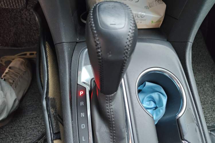 Used Chevrolet Equinox 2018 535T Automatic Chijie Edition Gear Lever