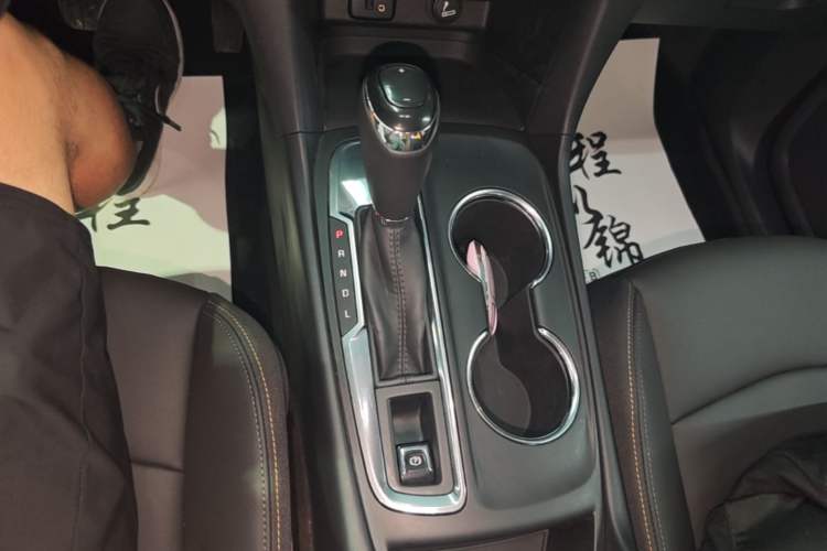 Used Chevrolet Equinox 2018 535T Automatic YuJie Edition Gear Lever