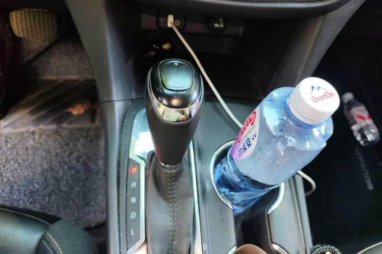 Used Chevrolet Equinox 2018 535T Automatic YuJie Edition Gear Lever