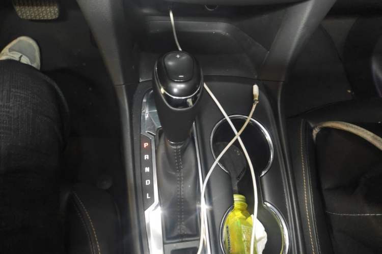 Used Chevrolet Equinox 2018 535T Automatic YuJie Edition Gear Lever