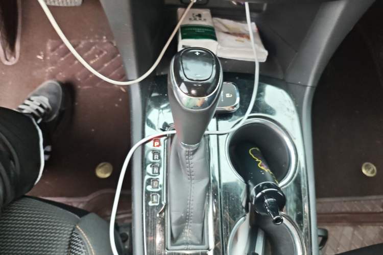 Used Chevrolet Equinox 2018 535T Automatic Chijie Edition Gear Lever