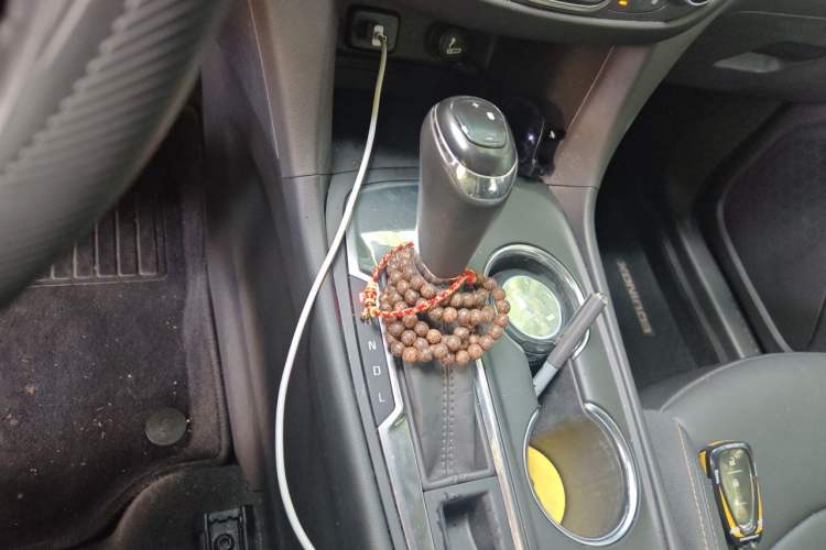 Used Chevrolet Equinox 2018 535T Automatic YuJie Edition Gear Lever