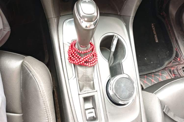 Used Chevrolet Equinox 2018 535T Automatic Chijie Edition Gear Lever