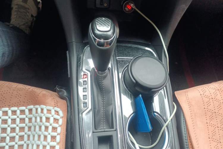 Used Chevrolet Equinox 2018 535T Automatic Chijie Edition Gear Lever