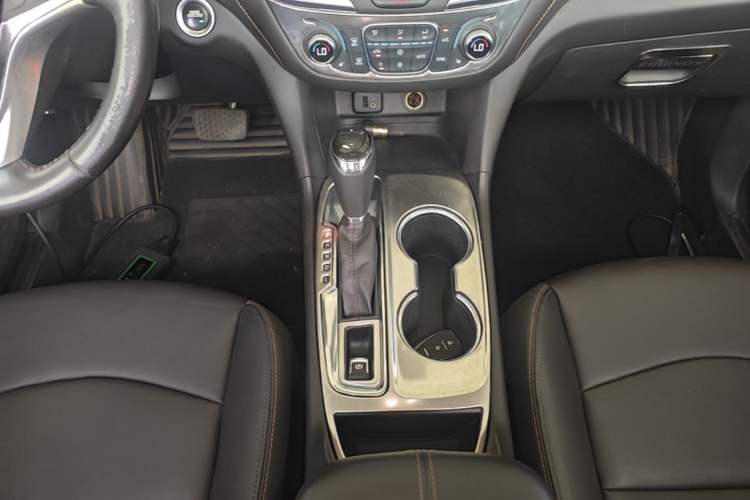 Used Chevrolet Equinox 2018 535T Automatic YuJie Edition Gear Lever