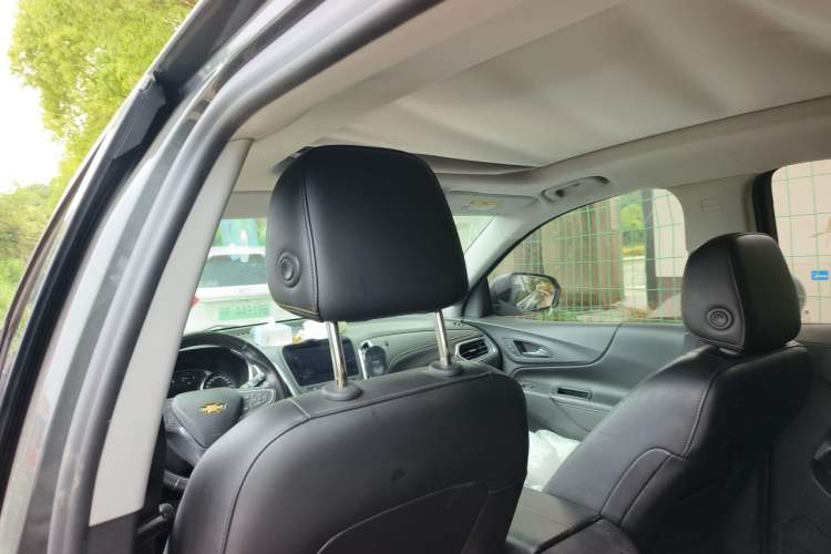 Used Chevrolet Equinox 2018 535T Automatic YuJie Edition Headliner