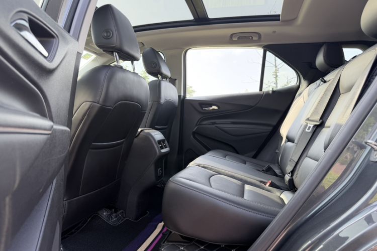 Used Chevrolet Equinox 2018 535T Automatic YuJie Edition Headliner
