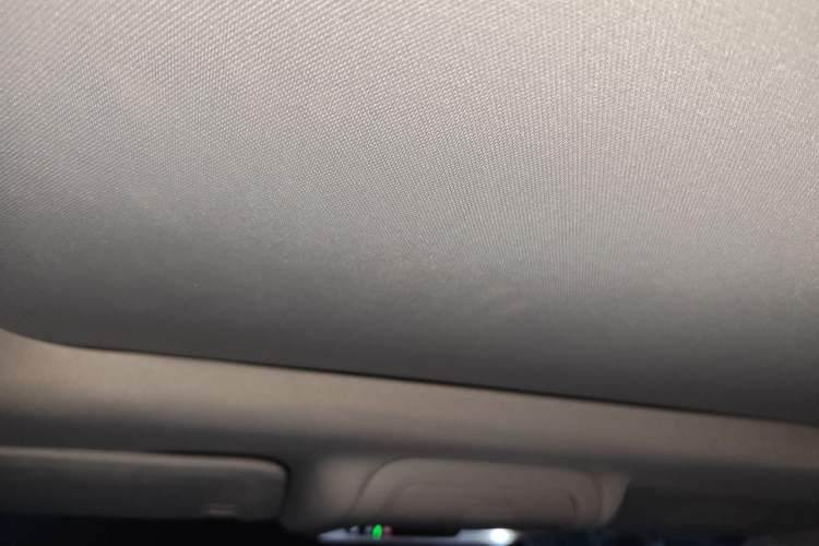 Used Chevrolet Equinox 2018 535T Automatic YuJie Edition Headliner