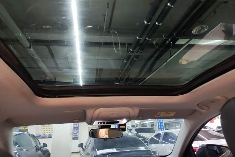 Used Chevrolet Equinox 2018 535T Automatic YuJie Edition Headliner