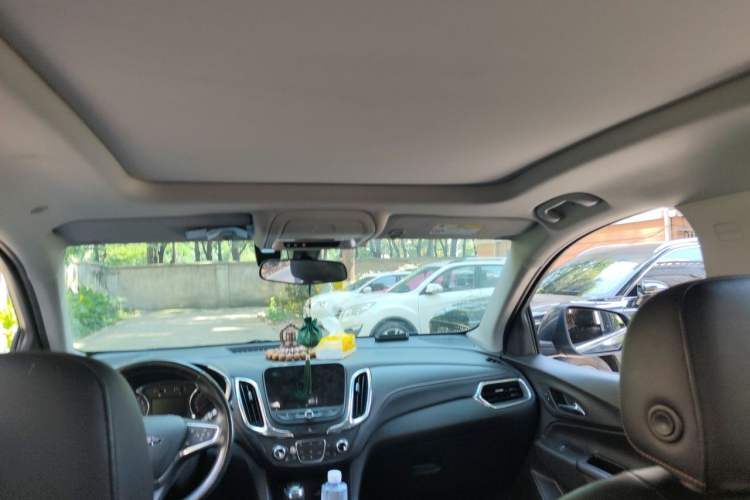 Used Chevrolet Equinox 2018 535T Automatic YuJie Edition Headliner